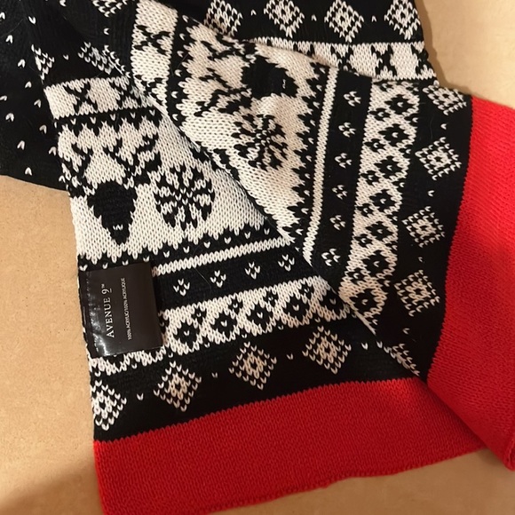 Holiday Scarf - Picture 3 of 4